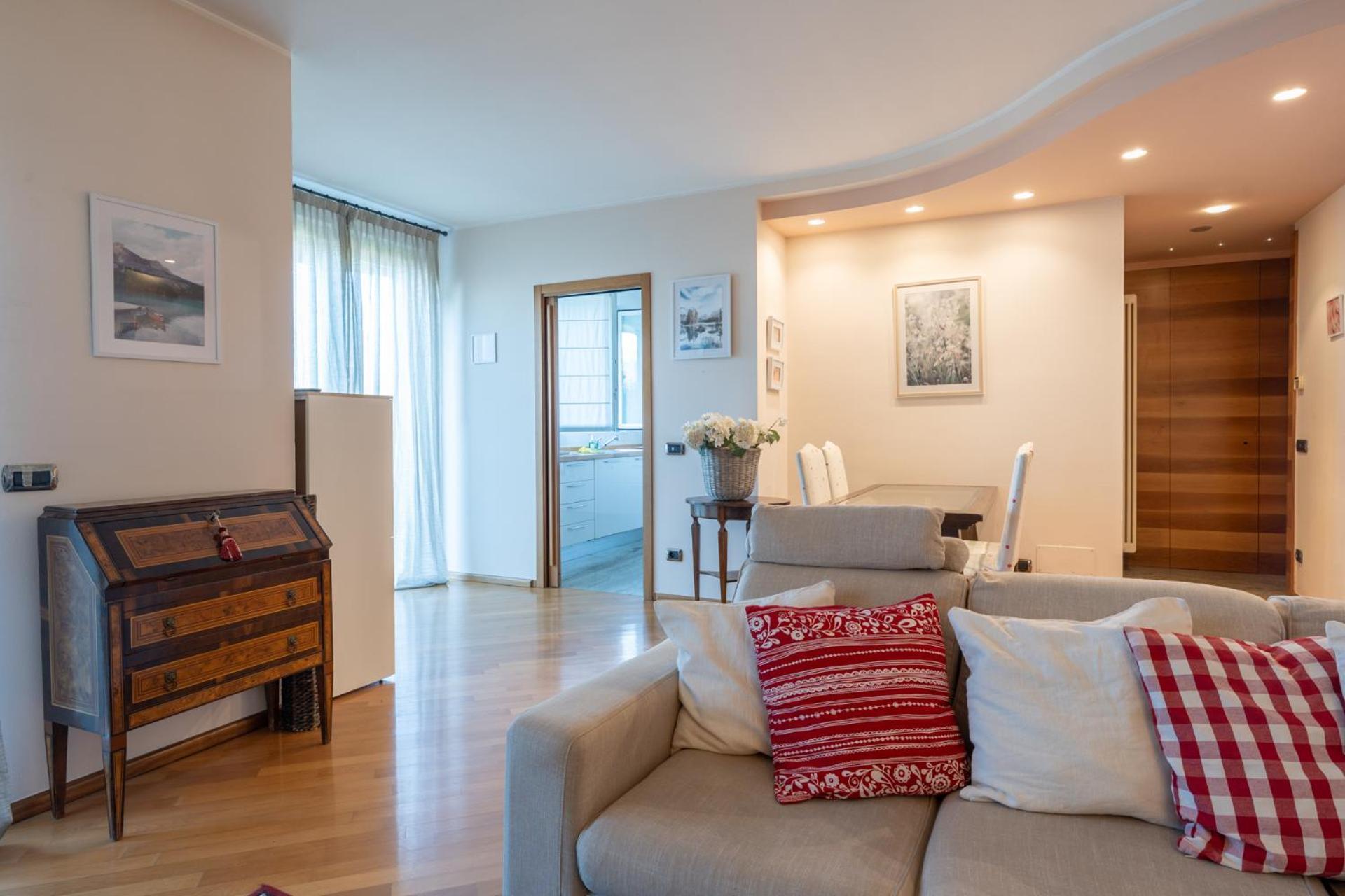 Como Lake - Apartment In Residence 5 Minutes From Lecco Center Galbiate エクステリア 写真